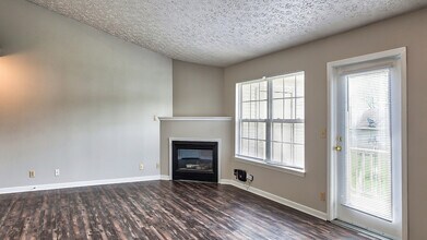 Cypress Square in Lafayette, IN - Foto de edificio - Building Photo