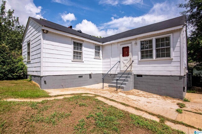 101 Elizabeth Ave in Talladega, AL - Building Photo - Building Photo
