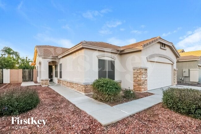 601 W Elm Ln in Avondale, AZ - Building Photo - Building Photo