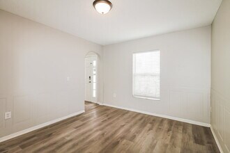 5342 Woodridge Ln in Spring Hill, FL - Building Photo - Building Photo