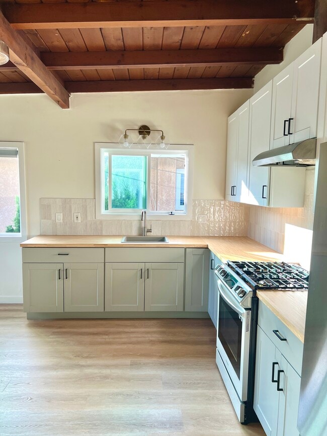 3417 W 190th St, Unit C