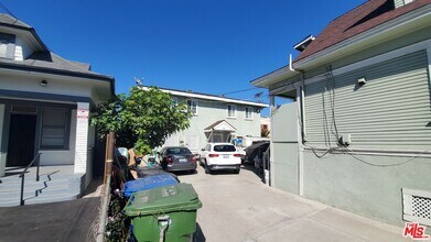 805 E 21st St in Los Angeles, CA - Building Photo - Building Photo