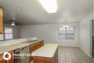 10833 Ohara Ln in Midwest City, OK - Building Photo - Building Photo