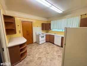 216 S 49th St in Yakima, WA - Building Photo - Building Photo