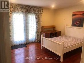 20 Colinayre Crescent in Toronto, ON - Building Photo - Building Photo
