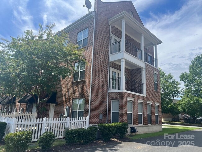 8728 Arbor Creek Dr in Charlotte, NC - Building Photo - Building Photo