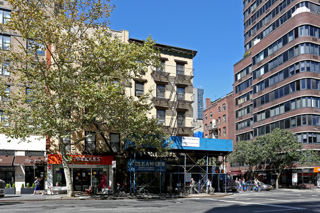 430 Third Ave in New York, NY - Foto de edificio - Building Photo