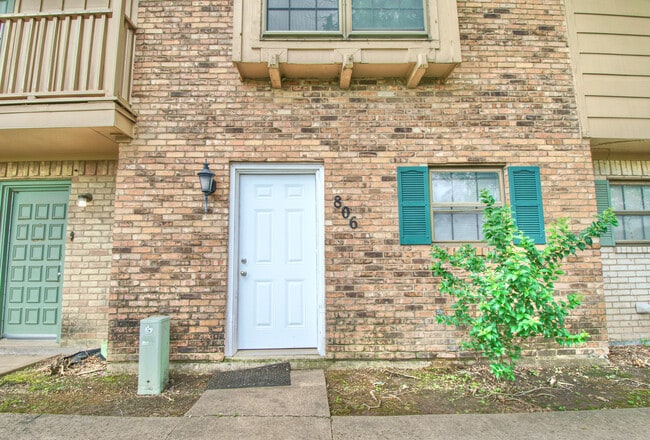 property at 806 N 62nd St