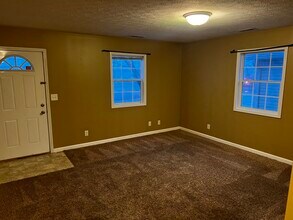 2524 N Armstrong St, Unit 2522 in Kokomo, IN - Foto de edificio - Building Photo