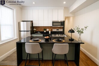 73 Thatcher St in Brookline, MA - Foto de edificio - Building Photo