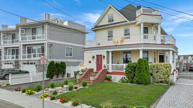 9 Atlantic Ave in Long Branch, NJ - Building Photo - Building Photo