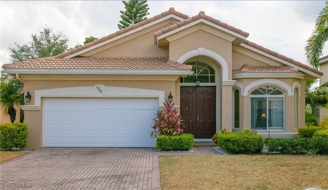 property at 1946 Par Dr