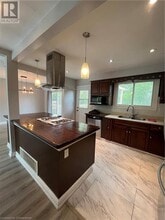 3140 Michael Crescent in Burlington, ON - Building Photo - Building Photo