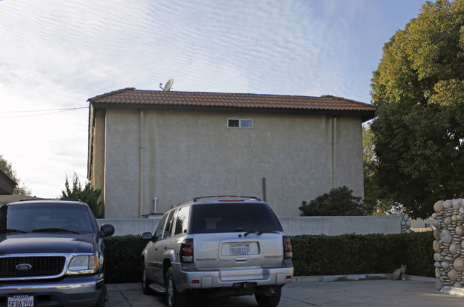 1505-1507 W Stoneridge Ct in Ontario, CA - Building Photo - Building Photo