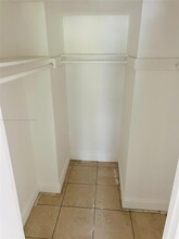 220 SW 9th Ave in Hallandale Beach, FL - Building Photo - Building Photo