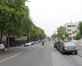 Morris Court in Bronx, NY - Foto de edificio - Building Photo