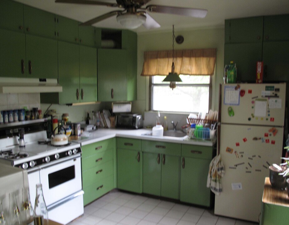 454 Mountainview Ave in Syracuse, NY - Building Photo