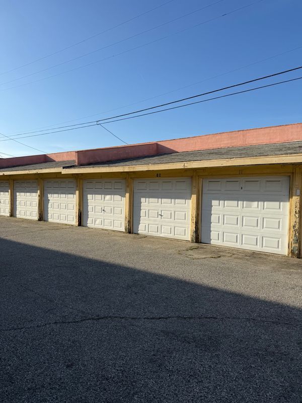 3311 1/2 West 78th Street in Los Angeles, CA - Building Photo - Building Photo