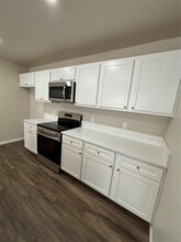 1100 Ashton Ln in Yukon, OK - Building Photo - Building Photo