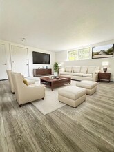 1 Town House Ln in Acton, MA - Building Photo - Building Photo