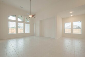 1343 Vinter Mdws Ln in Richmond, TX - Building Photo - Building Photo