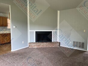 10220 Isaac Dr in Midwest City, OK - Building Photo - Building Photo