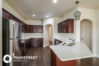 1009 Ellington Dr in Gallatin, TN - Foto de edificio - Building Photo