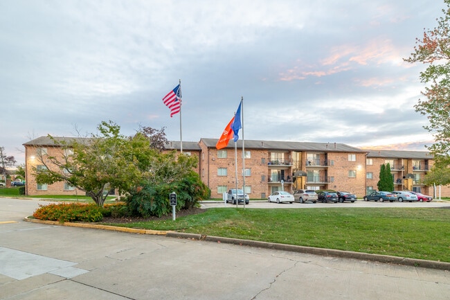 The Manor/The Manor East Apartments