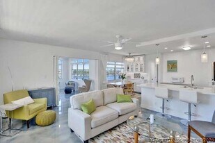 101 N Birch Rd in Fort Lauderdale, FL - Building Photo