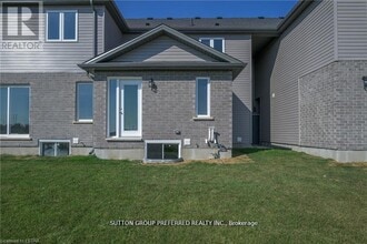 3946 Mia Ave. in London, ON - Building Photo - Building Photo
