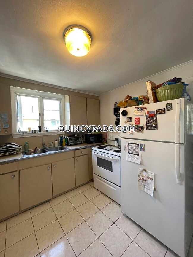 187 Billings St-Unit -2 in Quincy, MA - Building Photo - Building Photo