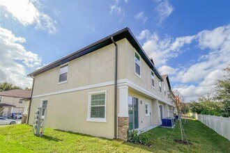 4417 Summer Flowers Pl in Kissimmee, FL - Building Photo - Building Photo