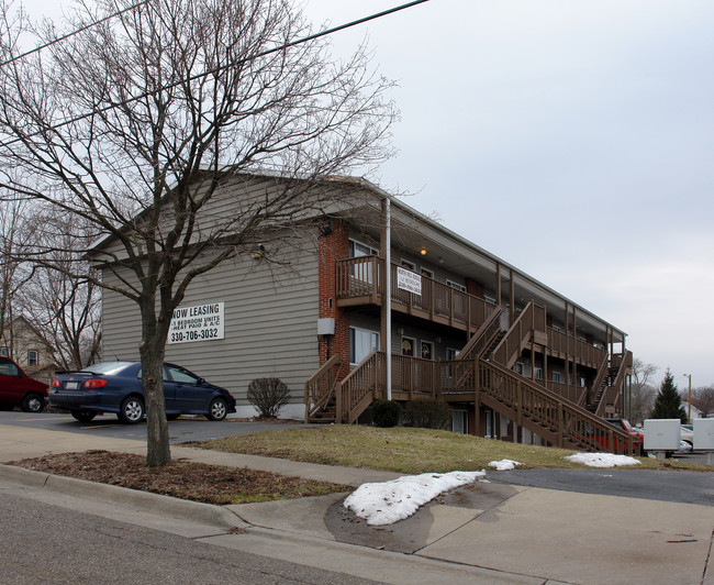 2159 22nd St in Akron, OH - Foto de edificio - Building Photo