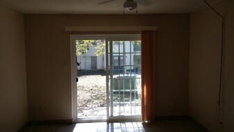2325 West Pensacola St 113, Unit #113 in Tallahassee, FL - Building Photo