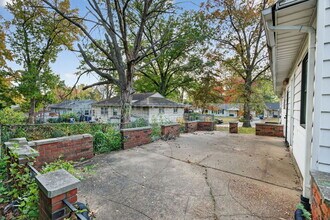 1700 Dellwood Ct in St. Louis, MO - Building Photo - Building Photo