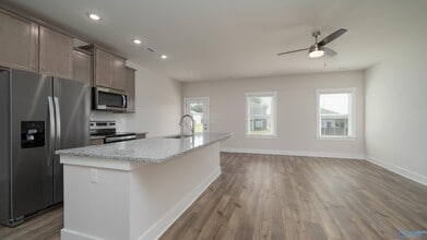 3243 Spool Ln SW in Huntsville, AL - Building Photo - Building Photo