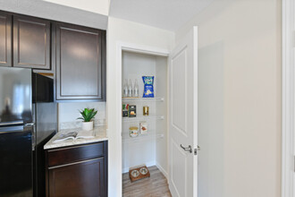 Carlton at Berkshire in Sunbury, OH - Foto de edificio - Building Photo