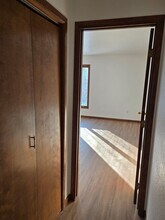 2701 Kingsbridge Pl in Anchorage, AK - Foto de edificio - Building Photo