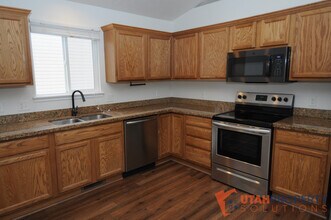 1864 Revere Way in Eagle Mountain, UT - Building Photo - Building Photo
