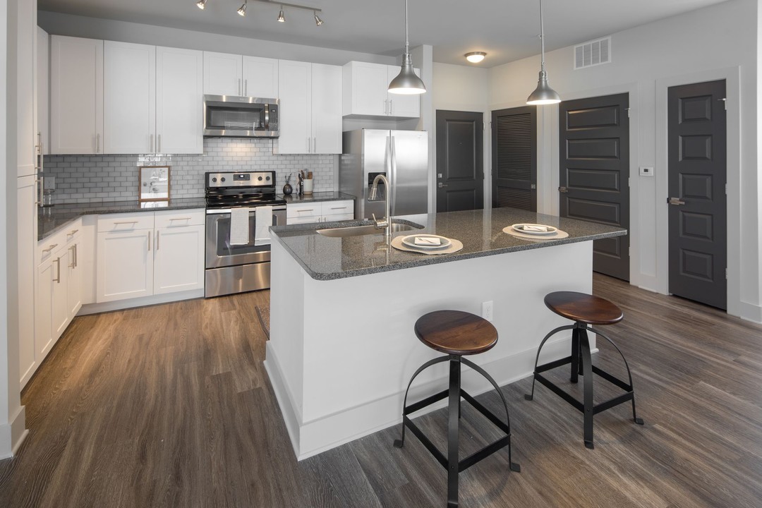 Leigh House in Raleigh, NC - Building Photo