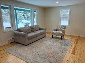 156 Bloom Rd in Barryville, NY - Building Photo - Building Photo