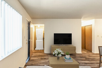 Sierra Sage Apartments in Reno, NV - Building Photo - Building Photo