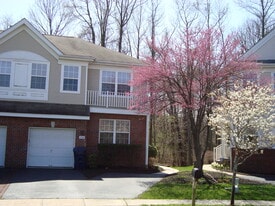 256 Fountayne Ln in Trenton, NJ - Building Photo