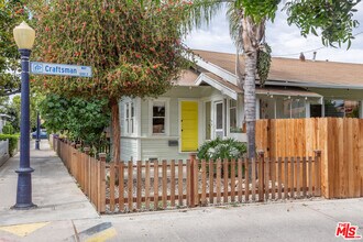 732 N Toledo Walk in Long Beach, CA - Building Photo - Building Photo