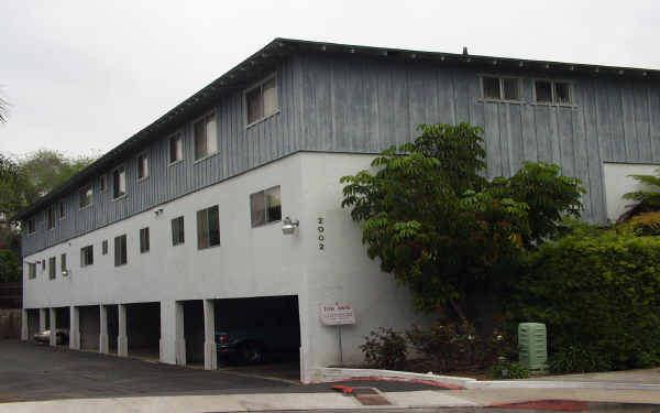 2002 Missouri St in San Diego, CA - Building Photo