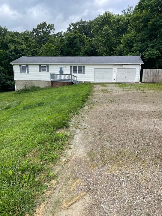 588 Belleview Ave in Chillicothe, OH - Building Photo