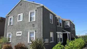 1325 S Highland Ave in Los Angeles, CA - Building Photo