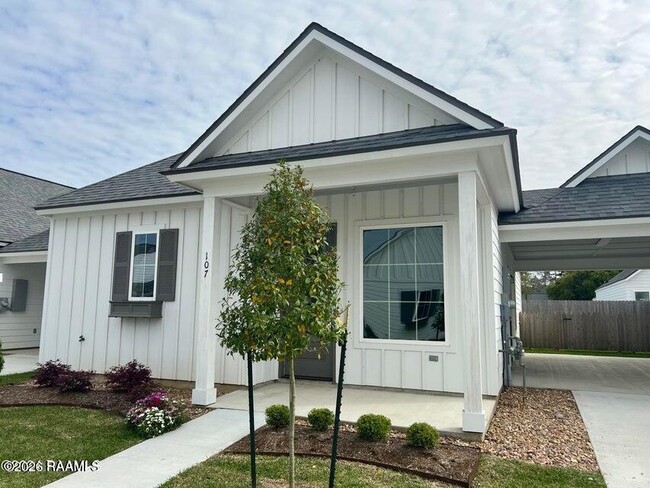 property at 107 Satsuma Dr