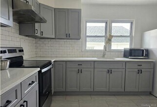 223-16 56th Rd in Queens, NY - Building Photo - Building Photo