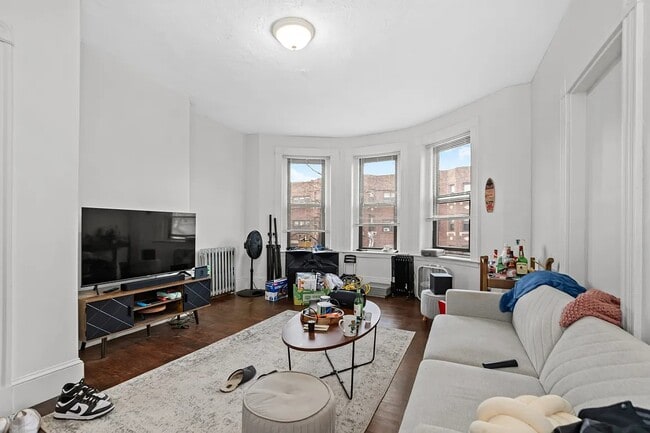property at 868 Huntington Ave